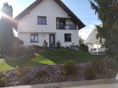 Remplacement de fenêtres et Vélux avec volets roulants extérieurs solaires équipés de moustiquaires